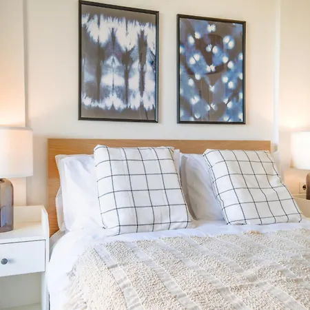 Cozy Flat With Backyard 5 Min To Marina * Çeşme