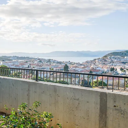 Cozy Flat With Backyard 5 Min To Marina *